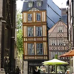 Vieille Tour Centre *