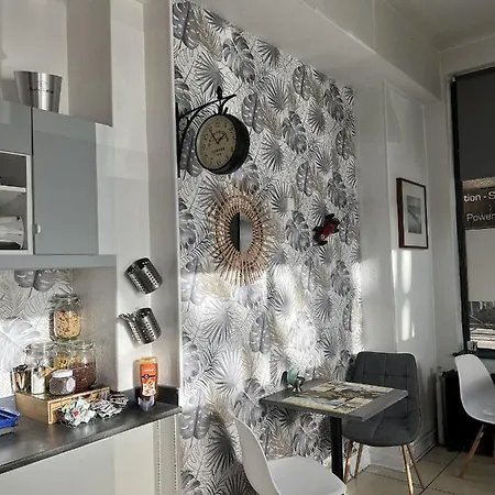 Hotel Vieille Tour Centre *