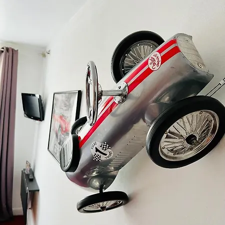 מלון Vieille Tour Centre