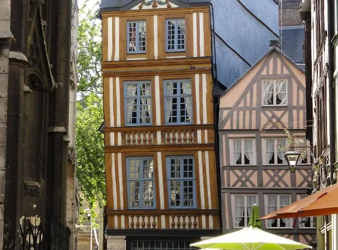 Vieille Tour Centre *